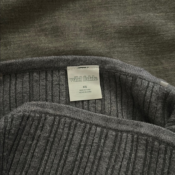 Gray Ribbed Tube Top - Picture 2 of 3